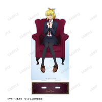 マッシュル-MASHLE-_描き下ろしイラスト レモン・アーヴィン スーツver