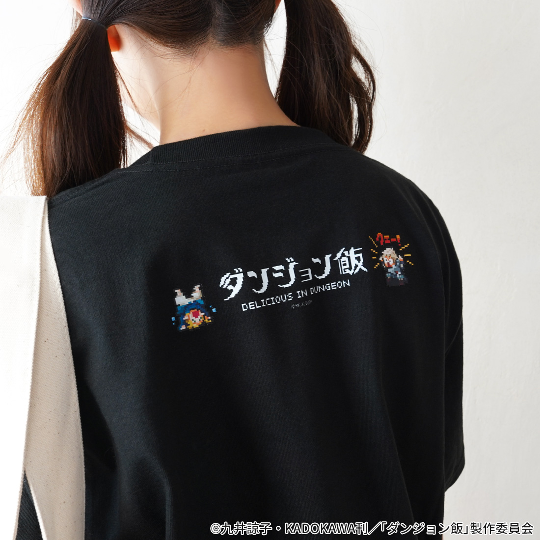 ダンジョン飯 Tシャツ ネイビー アニメT 海外公式 ダンジョン飯_Lサイズ_Tシャツ | 公式グッズ・公式ライセンス
