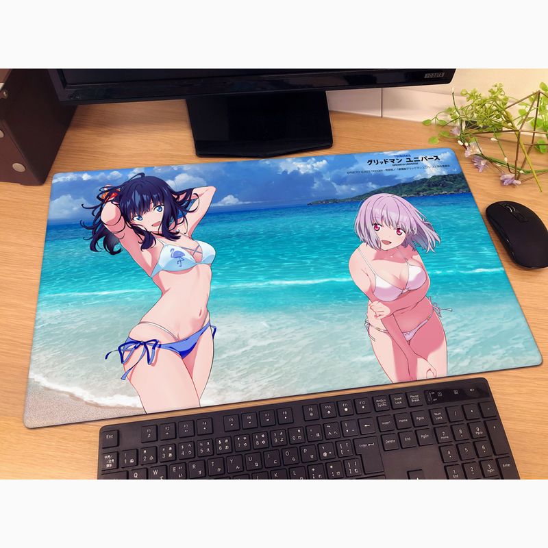 グリッドマン ユニバース_描き下ろしラバーマット（宝多六花＆新条