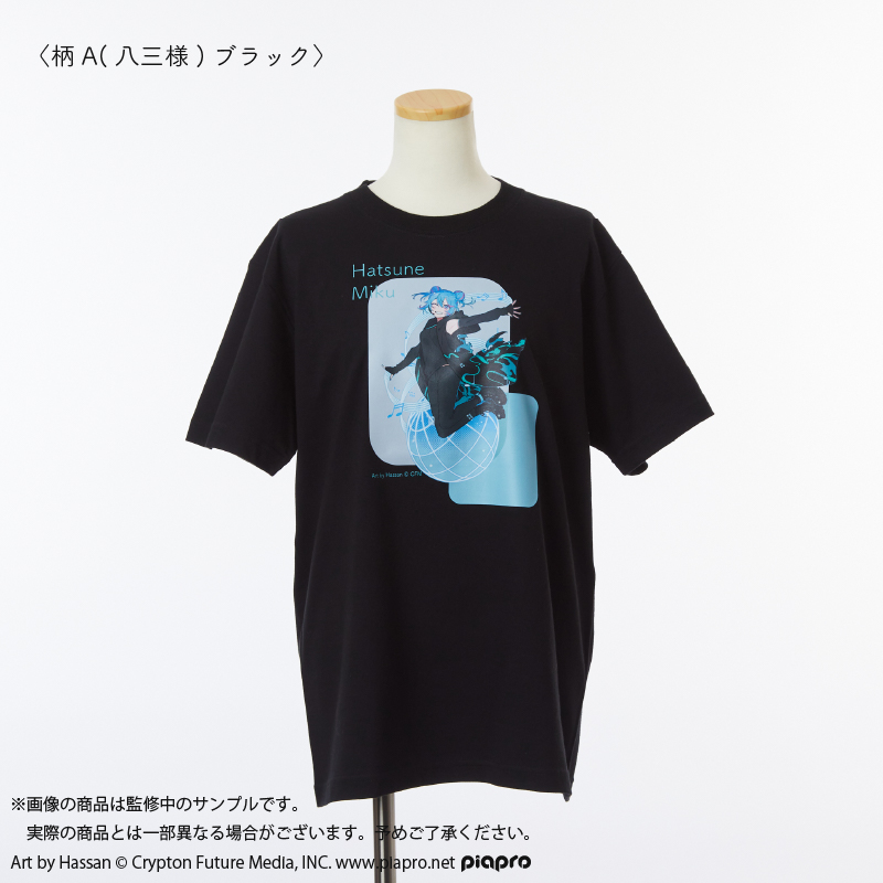 初音ミク はつねミク_Lサイズ_HATSUNEIKU EXPO 10th Anniversary Tシャツ〈柄A(八三様)〉 BLK(ブラック)