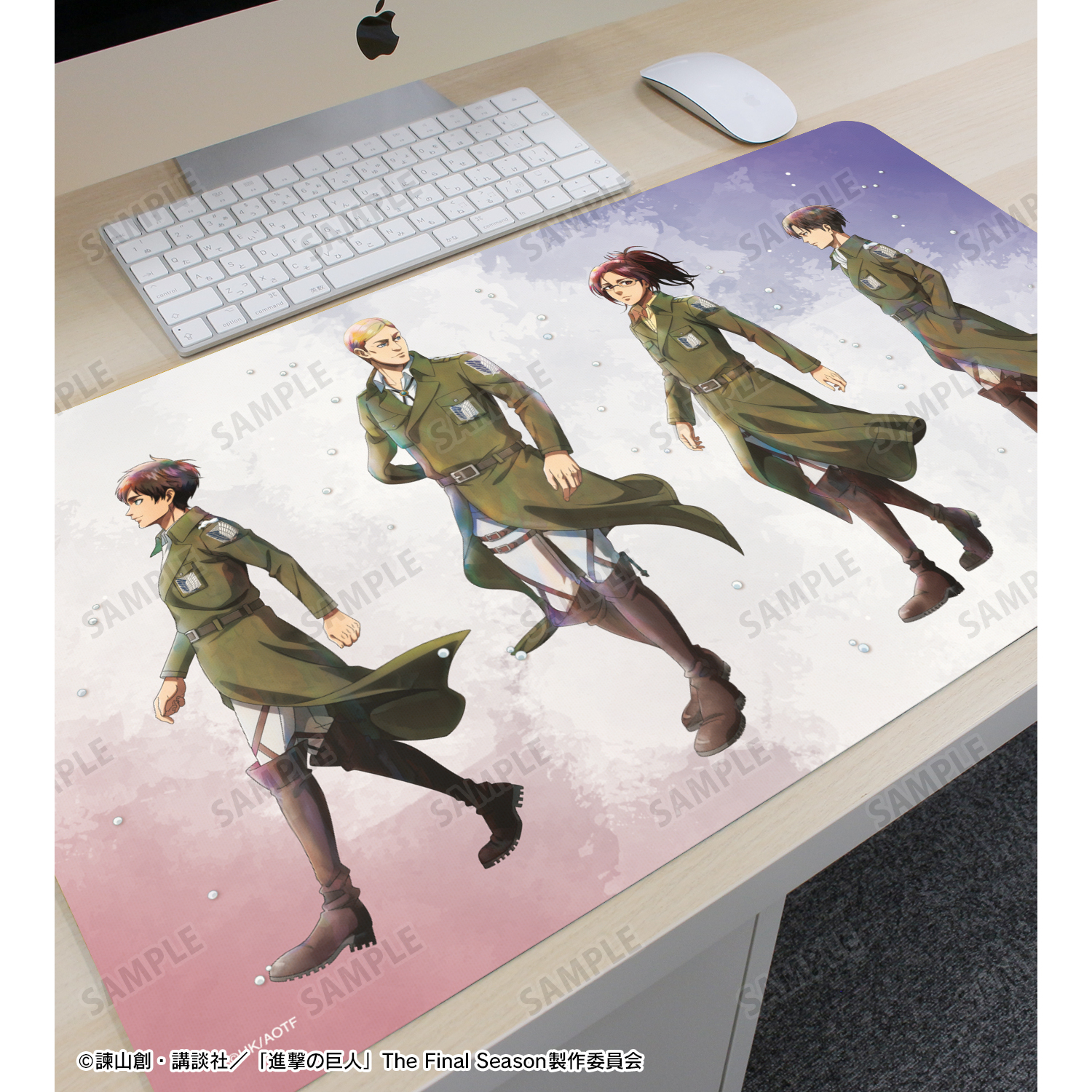 進撃の巨人_描き下ろし 集合 冬の歩みver. マルチデスクマット | 公式