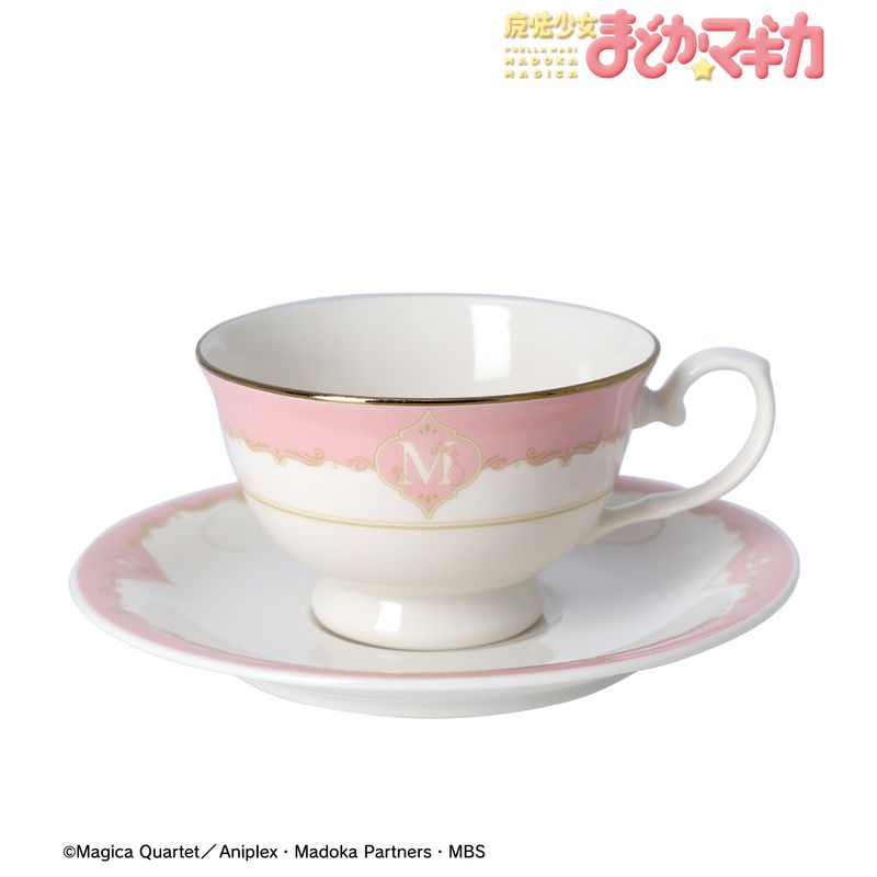 まどマギ ハート型持ち手マグカップ 魔法少女まどか☆マギカ_鹿目まどか イニシャルモチーフ柄 カップ
