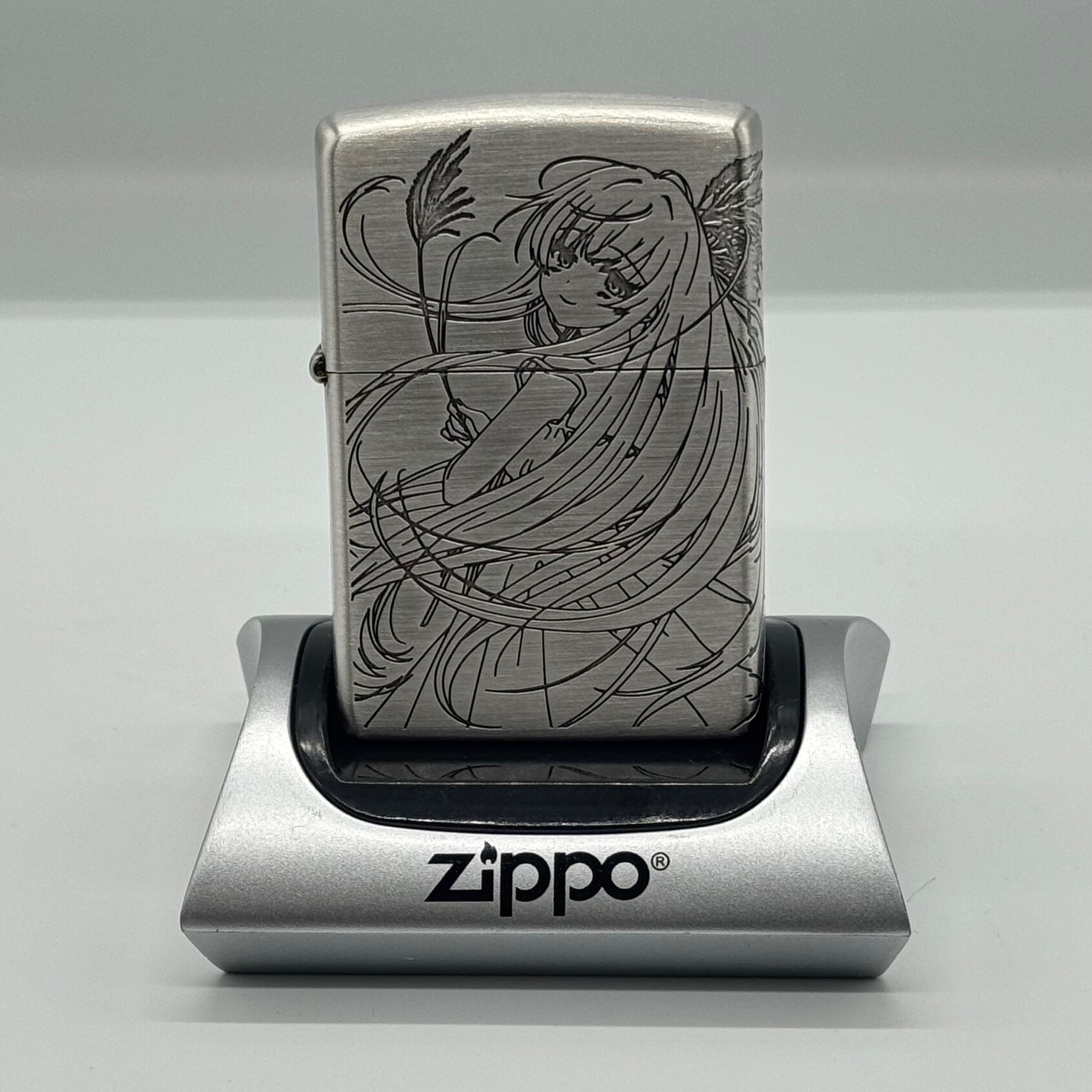 お隣の天使様にいつの間にか駄目人間にされていた件_Zippo(シルバー)