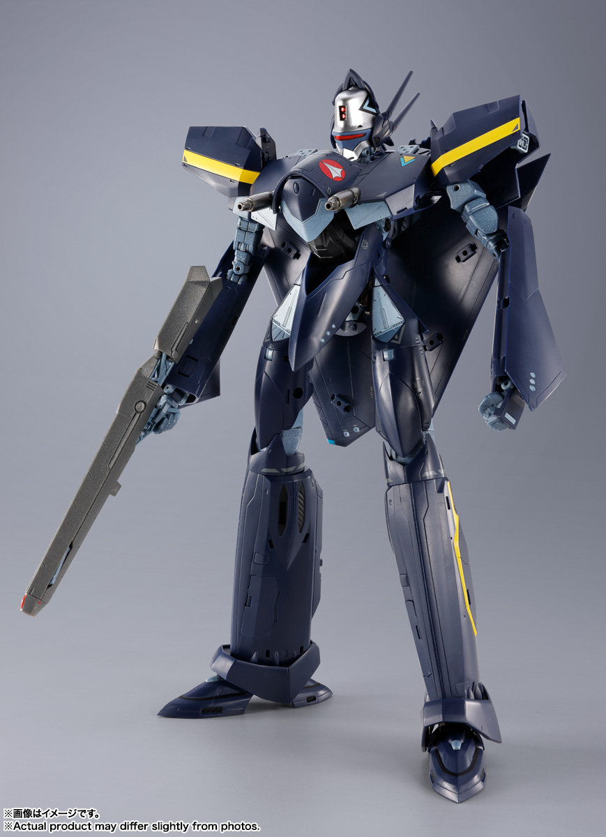 マクロス7_DX超合金 VF-17S ナイトメアステルスバルキリー（ガムリン木崎機）