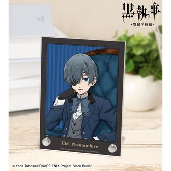 1759762726361-437569326?w=336&