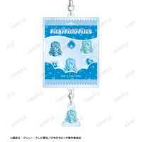 ぴちぴちピッチ_波音 petit-sserie シャカシャカアクリルキーホルダー