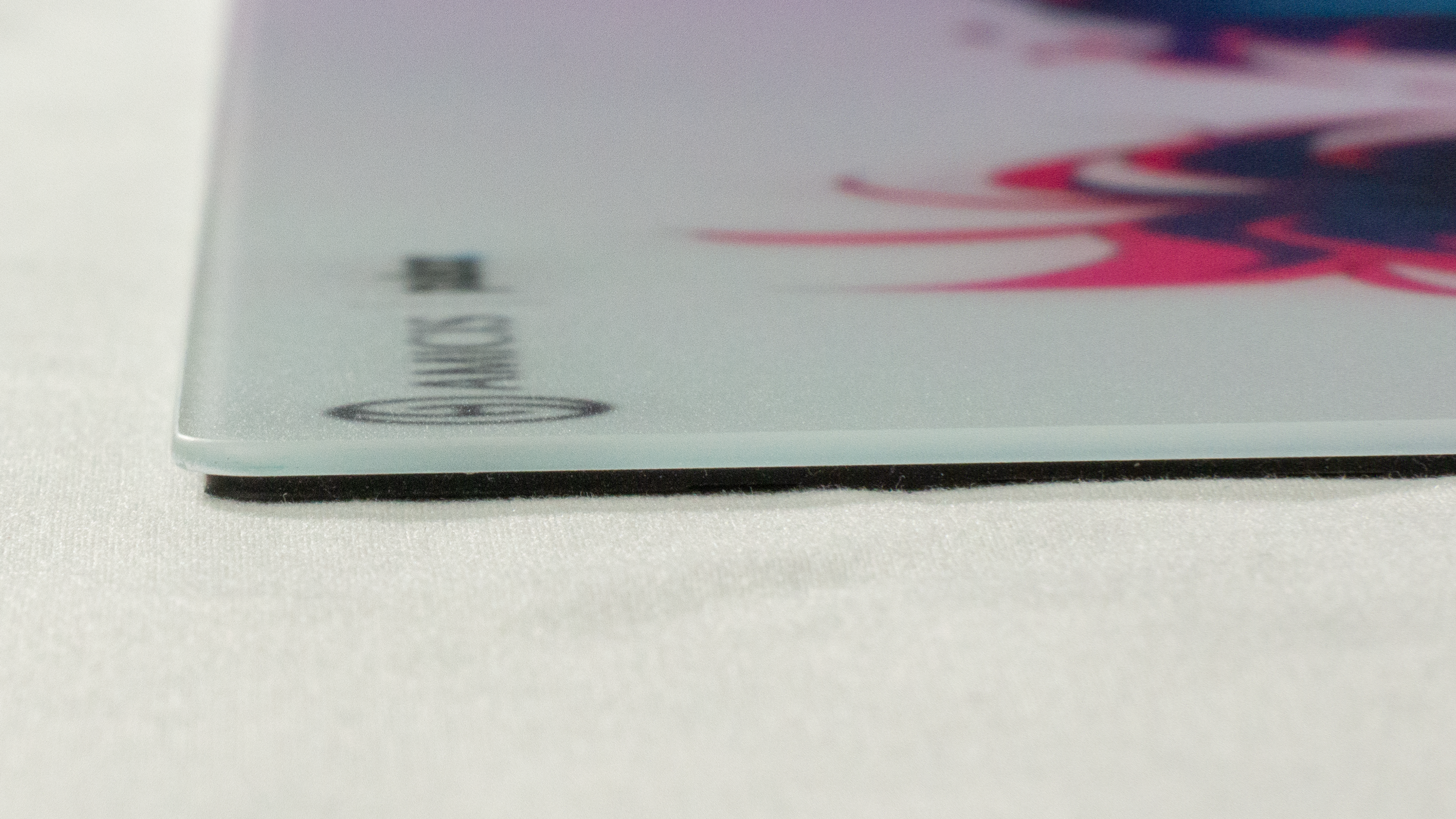 アルミノシリケートガラス